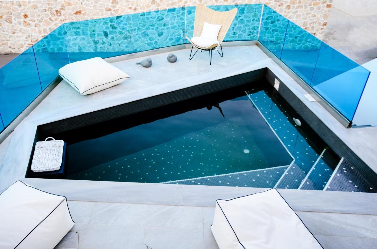 Blue White Residence Монолитос Экстерьер фото