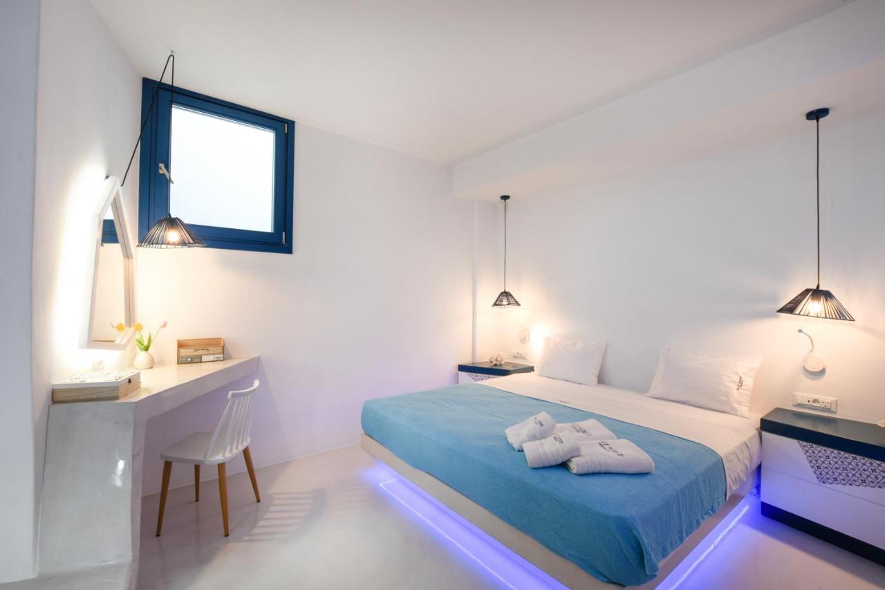 Blue White Residence Монолитос Экстерьер фото